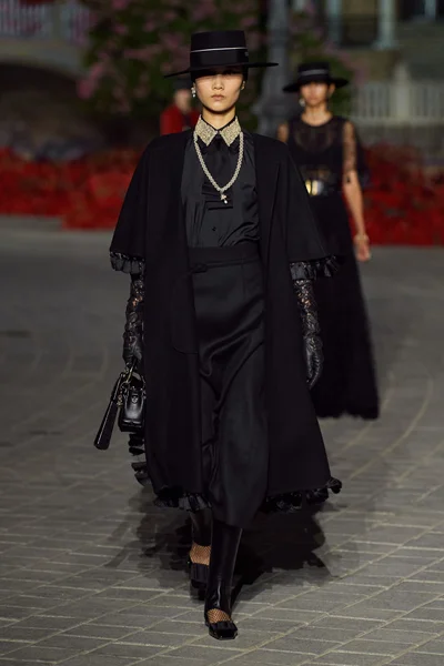 Look 23